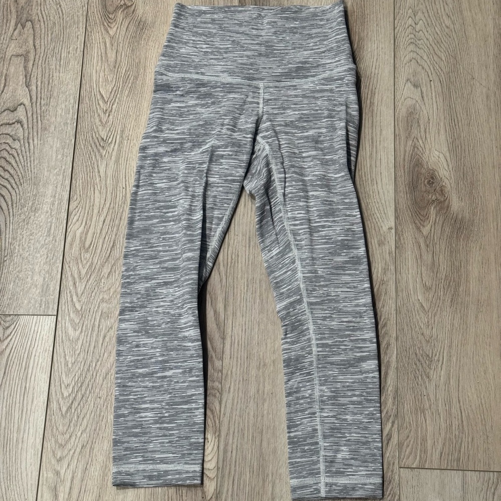 Lululemon Wunder Under Crop II